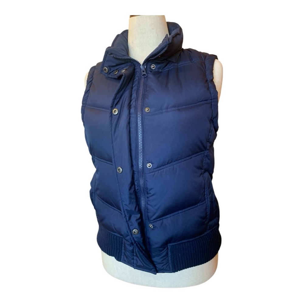 GAP Navy Blue Quilted Puffer Vest Crew Neck Zip Up Closure Size‎ Medium